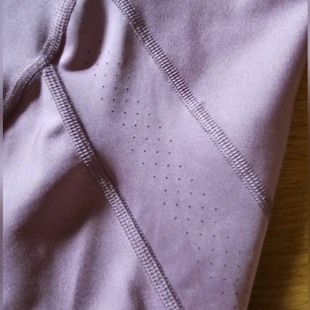 Under Armour Mauve Heat Gear Mid Rise Crop Compression Pants Women's Size Medium - Picture 5 of 12